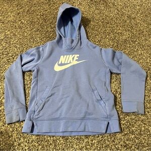 Nike Peri-winkle  Hoodie Girls Med